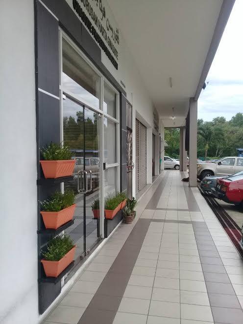 Ginasuite Kompleks27 Hotel บันดาร์เสรีเบกาวัน ภายนอก รูปภาพ