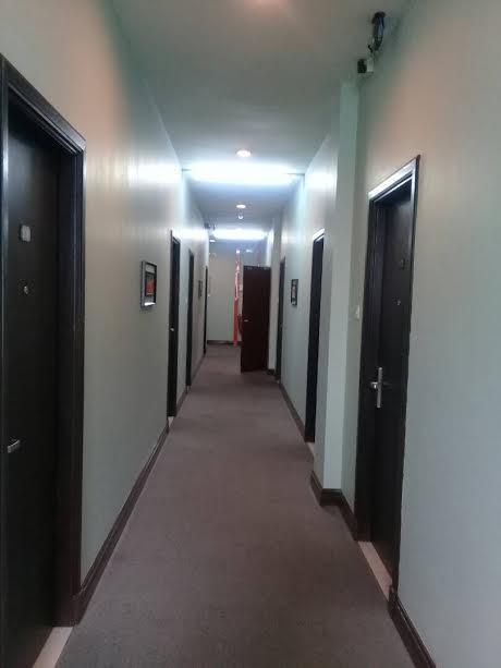 Ginasuite Kompleks27 Hotel บันดาร์เสรีเบกาวัน ภายนอก รูปภาพ