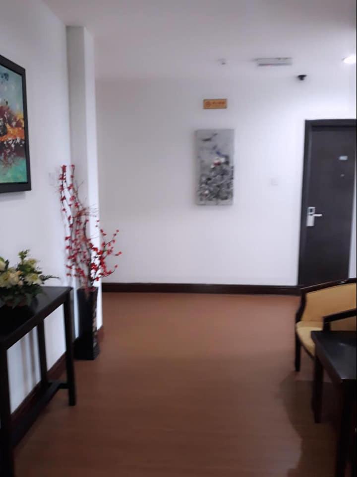 Ginasuite Kompleks27 Hotel บันดาร์เสรีเบกาวัน ภายนอก รูปภาพ
