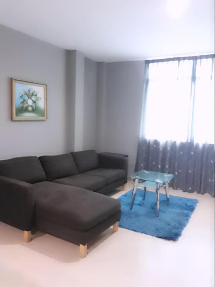 Ginasuite Kompleks27 Hotel บันดาร์เสรีเบกาวัน ภายนอก รูปภาพ