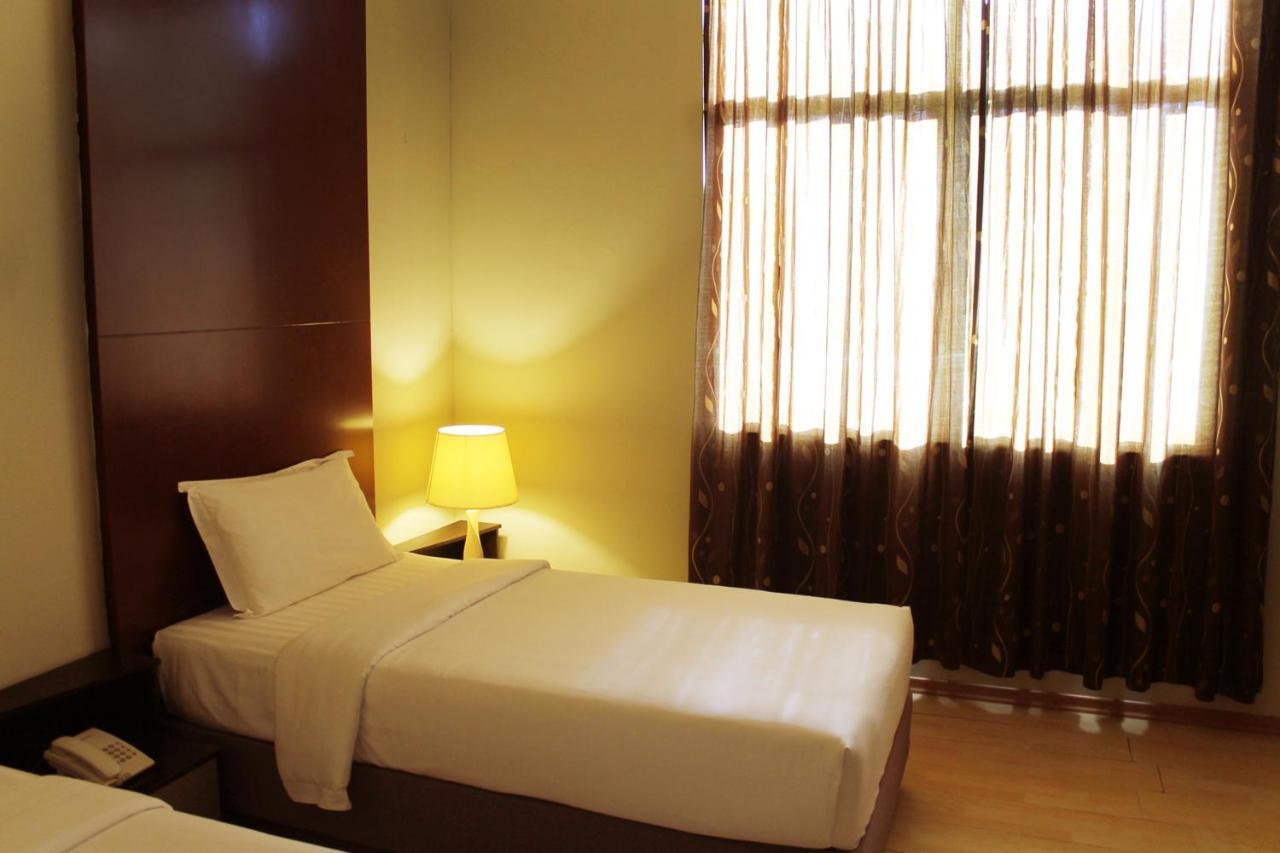 Ginasuite Kompleks27 Hotel บันดาร์เสรีเบกาวัน ห้อง รูปภาพ